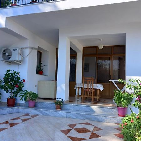 Sea View Apartments Vlorë Exterior foto