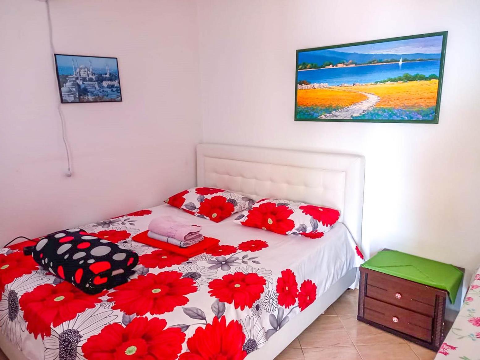 Sea View Apartments Vlorë Quarto foto